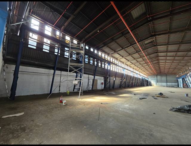 2,601M² WAREHOUSE TO LET IN TUNNEY